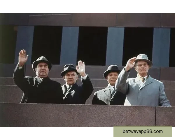 维罗纳主场惜败佛罗伦萨 法乔利一球定胜负 苏斯洛夫与古德蒙德松双双染红