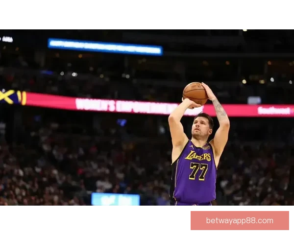 东契奇技犯撤销免禁赛战术曝光连创九连胜神迹