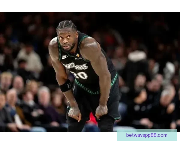 杜伦砍下22加14助活塞双杀森林狼兰德尔空砍27仍难挽败局华子缺阵错失奖项