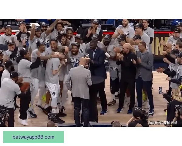 森林狼华子对阵独行侠复出 余下八场常规赛全勤争奖